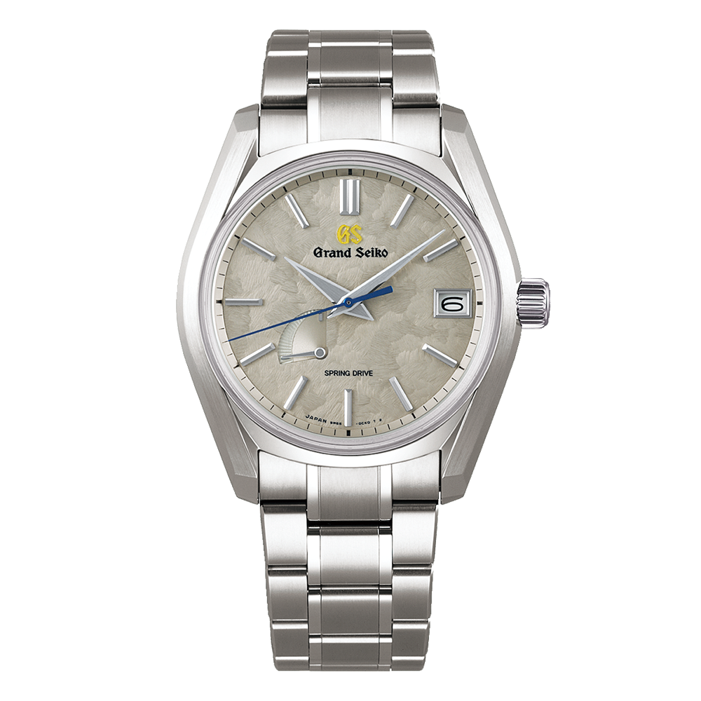 型番：SBGA445<br />
ケース径：40ｍｍ<br />
防水機能：10気圧<br />
ムーブメント：スプリングドライブ<br />
<br />
<br />
価格：946,000円（税込）<br />
<br />
<br />
スタッフの一言：<br />
<br />
雪が深々と降り積もった「深雪」の情景を思い起こしてくれる情緒あふれるモデル<br />
<br />
静かな雰囲気の文字盤に静かに流れる秒針はシックな雰囲気があります<br />
<br />
ビジネスシーンで着用する時計をお探しの方におススメしたい1本です<br />
<br />
<br />
お問い合わせやご予約などは、こちらをクリックしてください↓<br />
https://kobayashi-tokeiten.com/inquiryform/<br />
「グレッシブを見た」と型番などの記載もお願いします<br />
グレッシブ担当までご連絡いただけると、よりスムーズな対応をさせていただきます