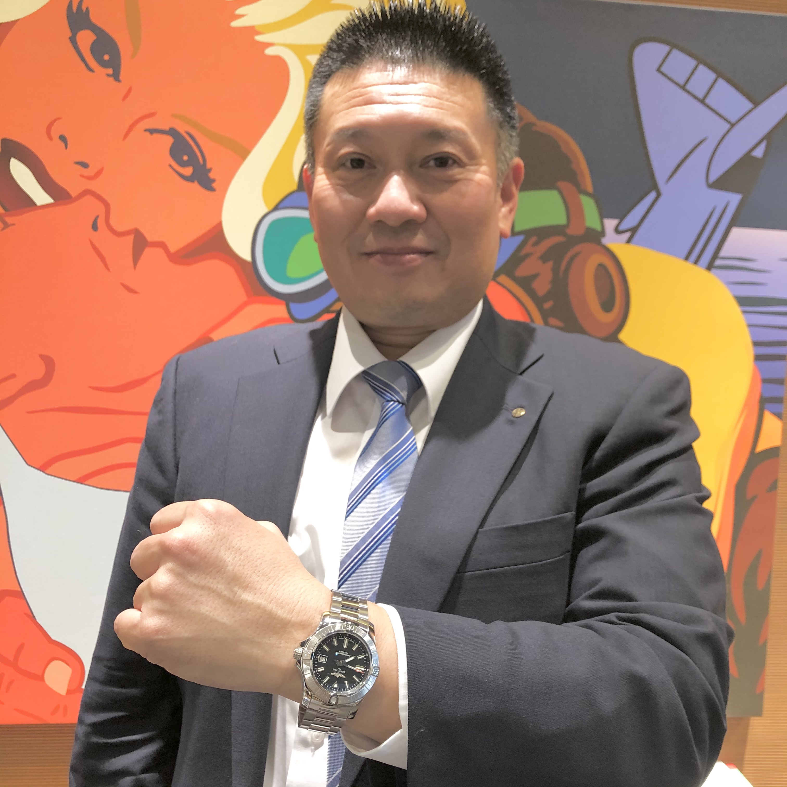 [BREITLING (ブライトリング)正規取り扱い商品]<br />
<br />
【2019年新作】アベンジャーオートマチック 43<br />
<br />
Ref.A17318101B1A1<br />
<br />
をご購入頂きました！<br />
<br />
Y様、誠にありがとうございます！！<br />
<br />
写真のためにマスクを少し外して撮影させて頂きました！<br />
<br />
ご協力ありがとうございます！！<br />
<br />
男らしい武骨なブライトリングとして人気のアベンジャー。<br />
<br />
その中でもシンプルなデザインが人気のモデルです。<br />
<br />
がっしり男らしい体格のY様に大変良くお似合いでした。<br />
<br />
末永くご愛用ください！！<br />
<br />
ありがとうございました！