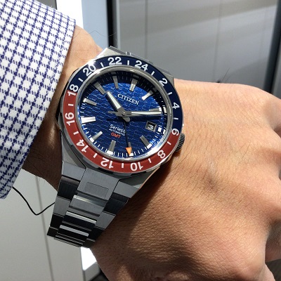 CITIZEN　シチズン　シリーズ８　GMT　NB6030-59L