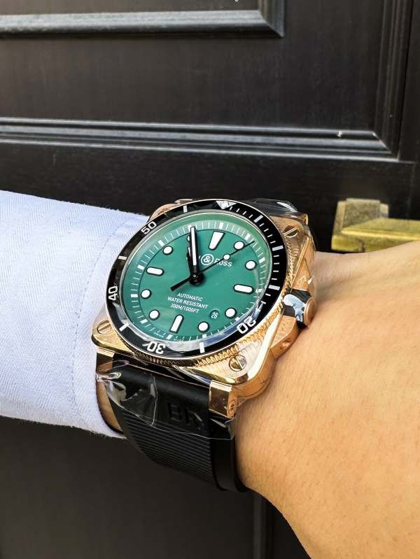 ベル＆ロス BR 03-92 DIVER BLACK & GREEN BRONZE BR0392-D-LT-BR/SRB