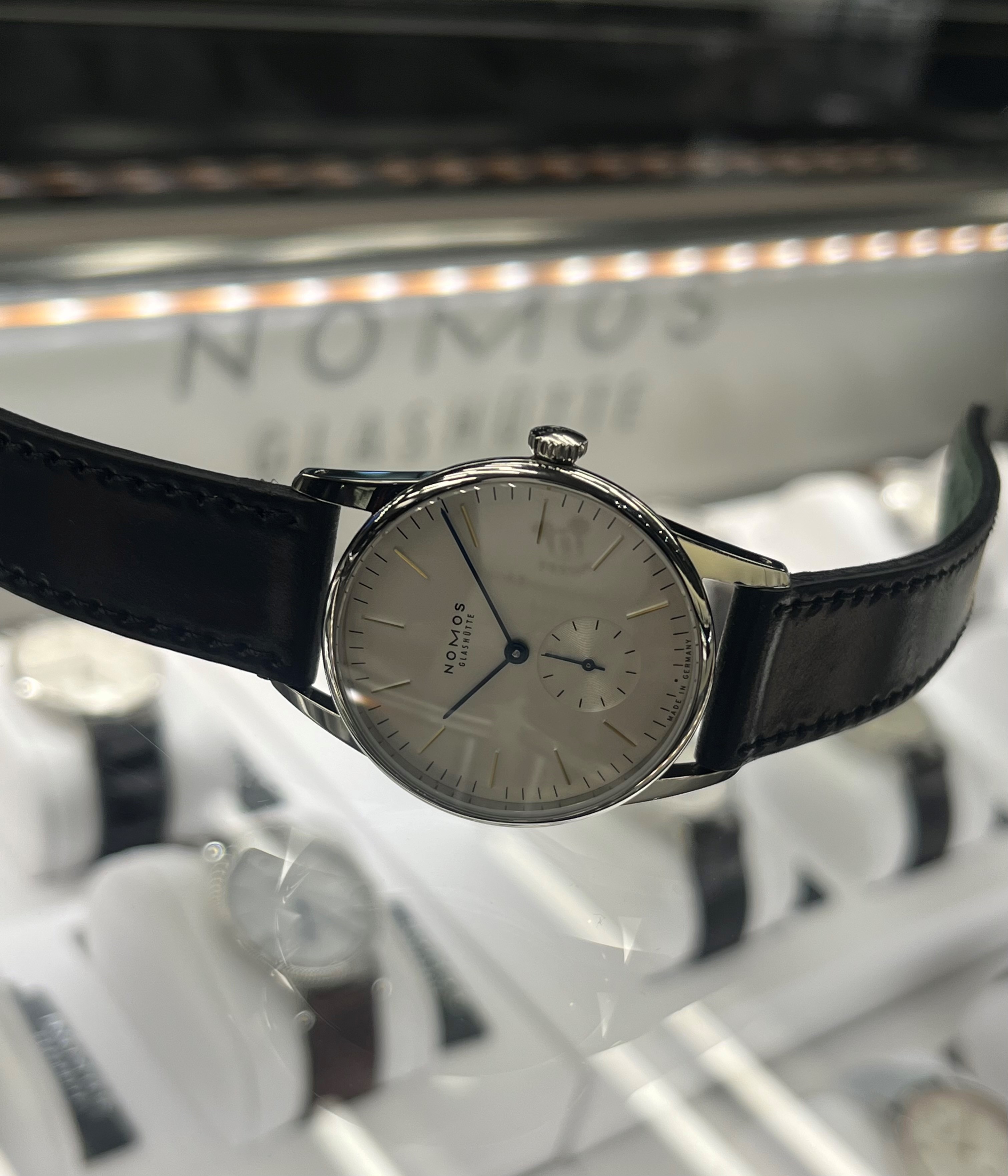 NOMOS ノモス　時計　腕時計　可愛い　プレゼント　クリスマス　思い出　ドイツ