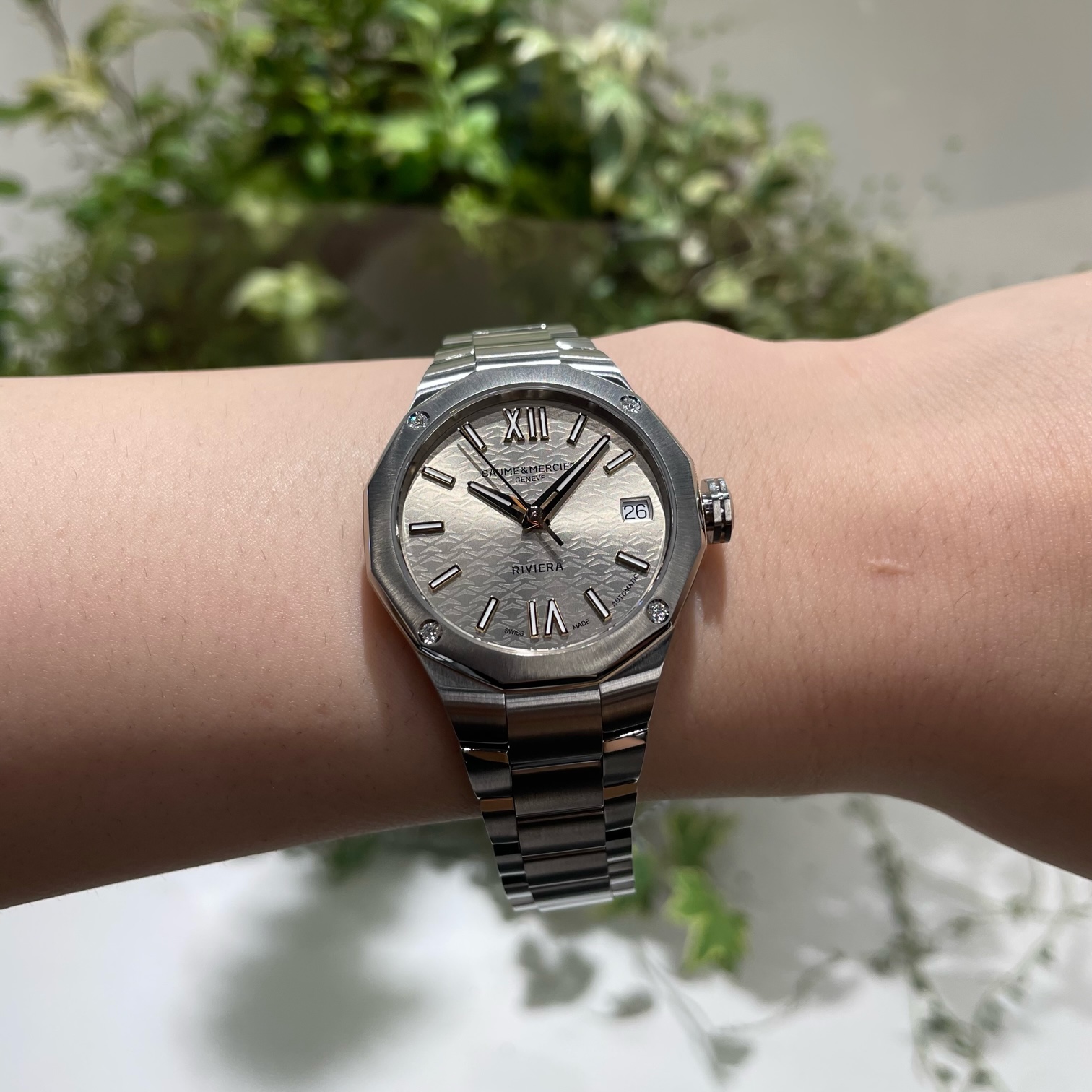 baume&mercier　 ボームアンドメルシェ　レディース　ラグスポ　ダイヤ　ドレス　機械式腕時計　swiss 自動巻き　ゴールドカラー針　かわいい　オシャレ　