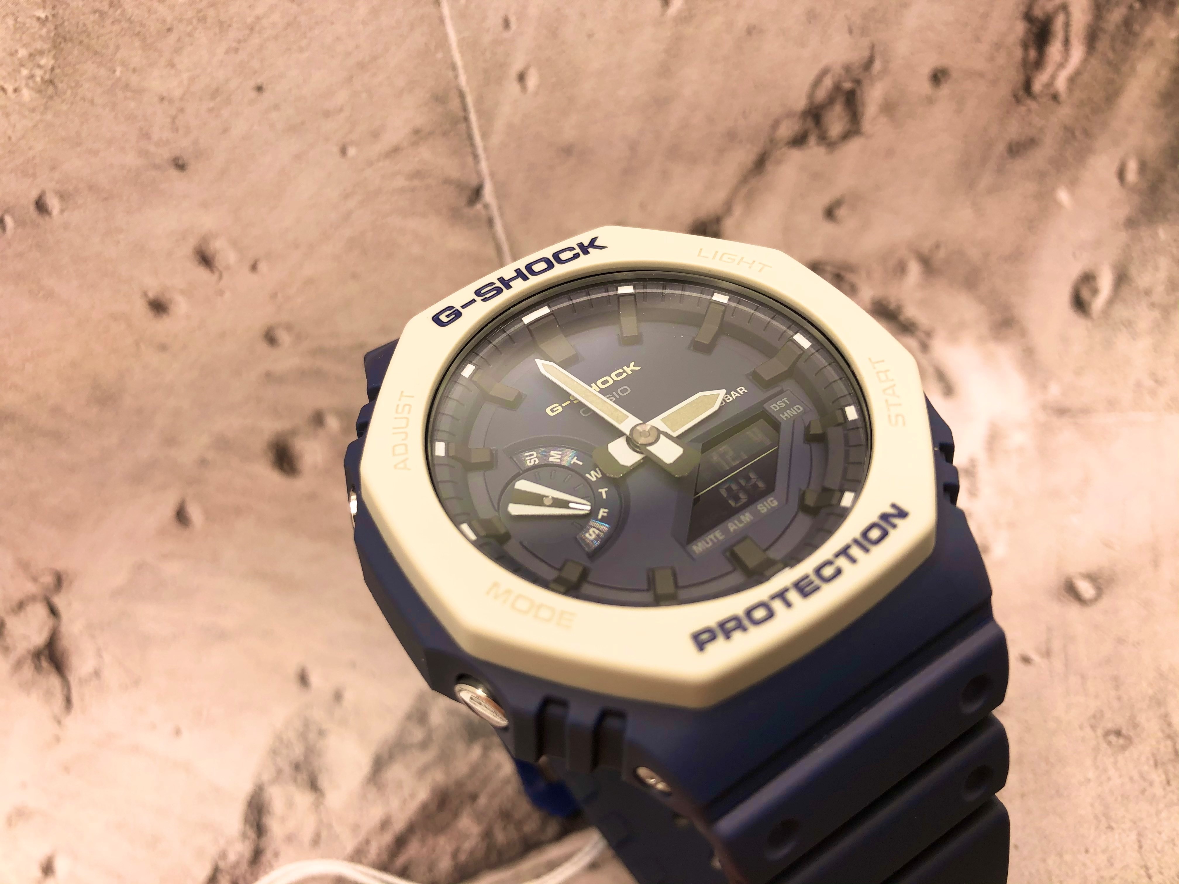 CASIO　G-SHOCK　2100　ネイビー　人気　グレー　モダン　カジュアル　防水　衝撃　可愛い　普段使い　便利　紺　灰色　ラバー