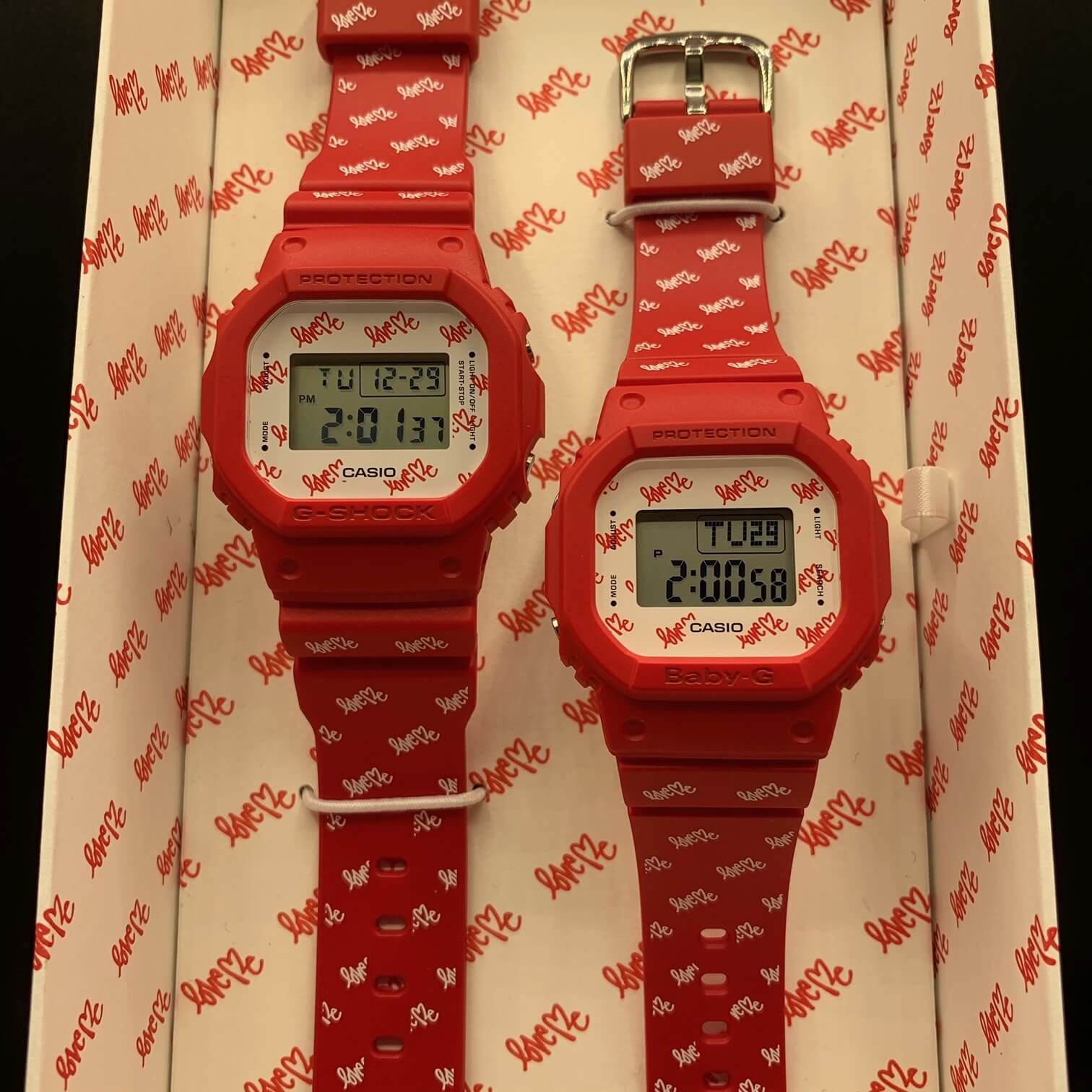 CASIO　カシオ　G-SHOCK　Baby-G　レッド　防水　タフソーラー　最強　カッコいい　ペア　ラバコレ　LOV-20B-4JR