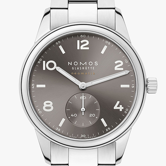 NOMOS Glashütte
 Club Sport neomatik 39 smoke | ノモス グラスヒュッテ クラブスポーツ ネオマティック スモーク