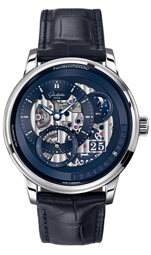 GLASHÜTTE ORIGINAL(グラスヒュッテ・オリジナル) 2025新作 時の創造者に捧げるプラチナ リミテッド・エディション。夜明けの蒼さを湛えた、グラスヒュッテ・オリジナル「パノマティック・カレンダー」