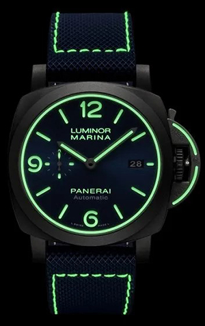 PANERAI(パネライ) 2020新作 暗闇で際立つ存在感。パネライが開発した発光物質の伝説を祝す「ルミノール マリーナ - 44mm」