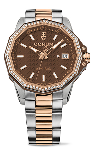 CORUM(コルム) 2024新作 ブラウンダイアルがマチュアな魅力を放つ、チタン×金無垢のコンビネーションウォッチ。コルム「アドミラル 38 オートマティック」