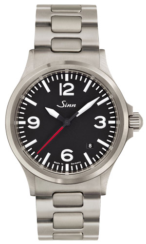 SINN(ジン) 2020新作 秒針に赤針を採用したエレガント・スポーツウォッチ。ジン「556.RS」シリーズ