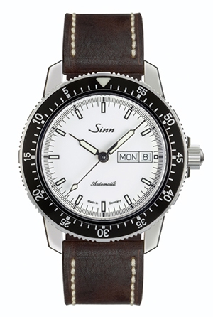 SINN(ジン) クラシックパイロットウォッチ104にニューダイヤルが登場