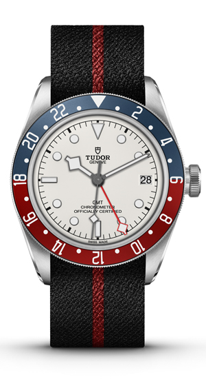 TUDOR(チューダー) 2023新作 チューダー「ブラックベイ GMT」に、特徴的なバーガンディとブルーのベゼルに調和する遊び心あるオパラインダイアルのモデルが登場