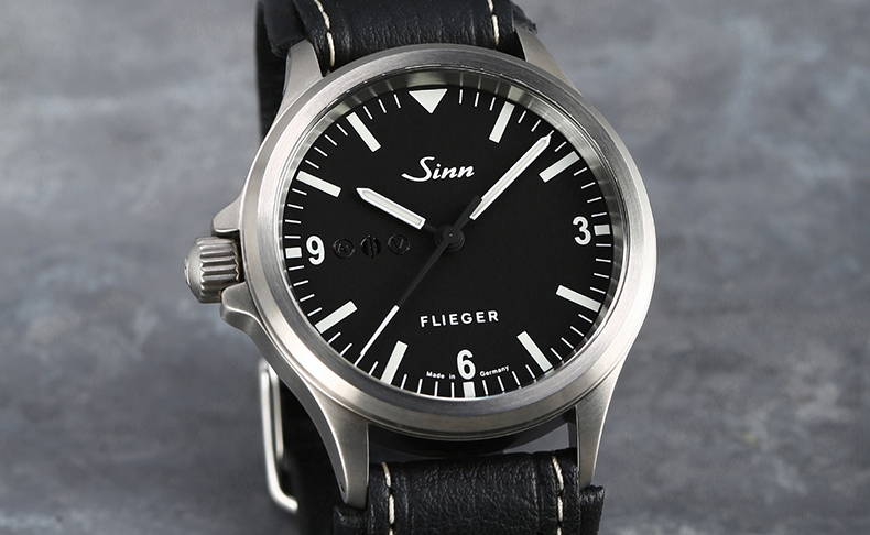 SINN(ジン) ジン・テクノロジーを満載した856.FLIEGERシリーズの日本限定第二弾「856.FLIEGER.II」