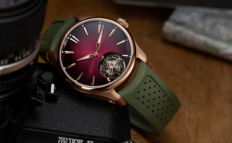 H.Moser & Cie.(H.モーザー) 2025新作 自然のままのエレガンス。H.モーザー「パイオニア・トゥールビヨン バーガンディ」