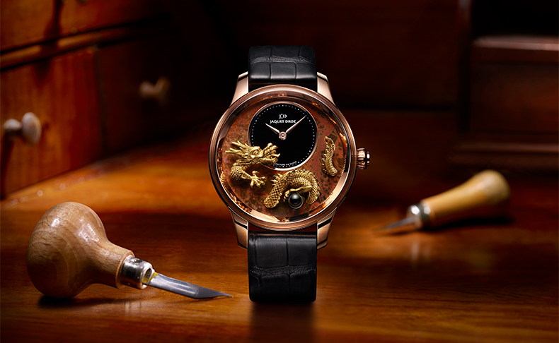 JAQUET DROZ(ジャケ・ドロー) 2020新作 5番目の干支・戊辰にオマージュを捧げた、ジャケ・ドロー「プティ・ウール ミニット レリーフ ドラゴン」