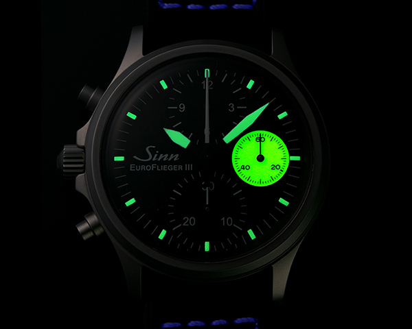 SINN(ジン) 2022新作 ジン社製オンボードクロックのイエローを採用したモデル。ジン「356.EURO FLIEGER.III」