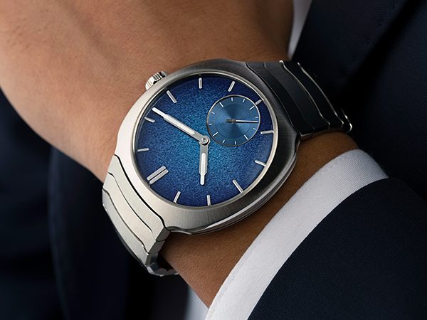 H.Moser & Cie.(H.モーザー) 2023新作 比類のない組み合わせ。マイクロローターとエナメルダイアルを備えた、H.モーザー「ストリームライナー・スモールセコンド ブルーエナメル」