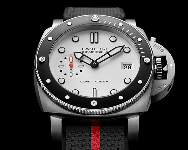 PANERAI(パネライ) 2024新作 「サブマーシブル ルナ・ロッサ」がミラノデザインウィーク2024のパネライポップアップでデビュー