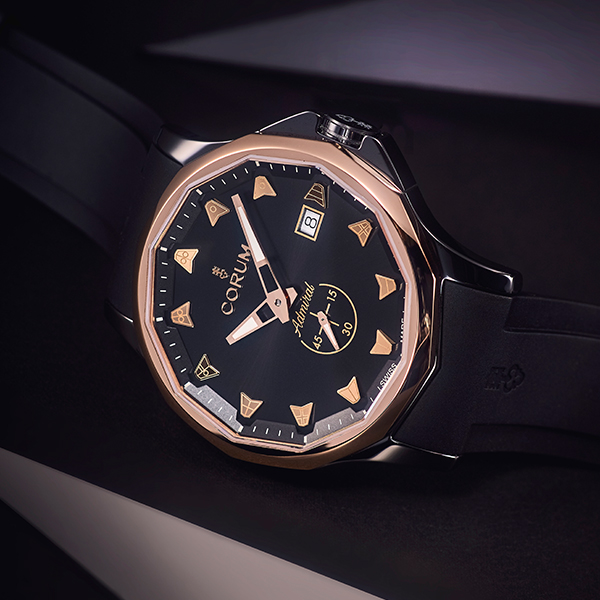 CORUM(コルム) 2024新作 ロングセラーモデルにセラミックケースと金無垢ベゼルの最新バリエーションが登場。コルム「アドミラル 42 オートマティック」