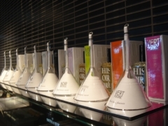 HISTOIRES　de　PARFUMS
