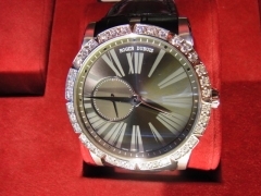 ROGER DUBUIS(ロジェ・デュブイ)
