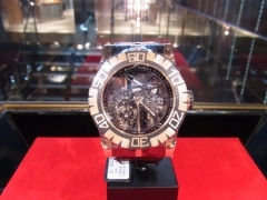 ROGER DUBUIS(ロジェ・デュブイ)
