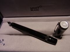 MONTBLANC(モンブラン)
