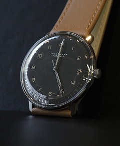 JUNGHANS(ユンハンス)
