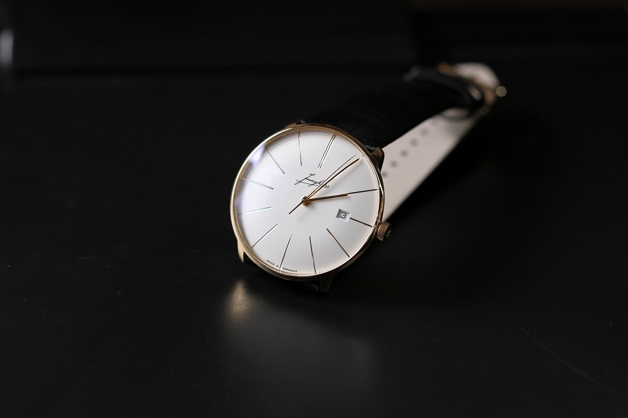 JUNGHANS(ユンハンス)
