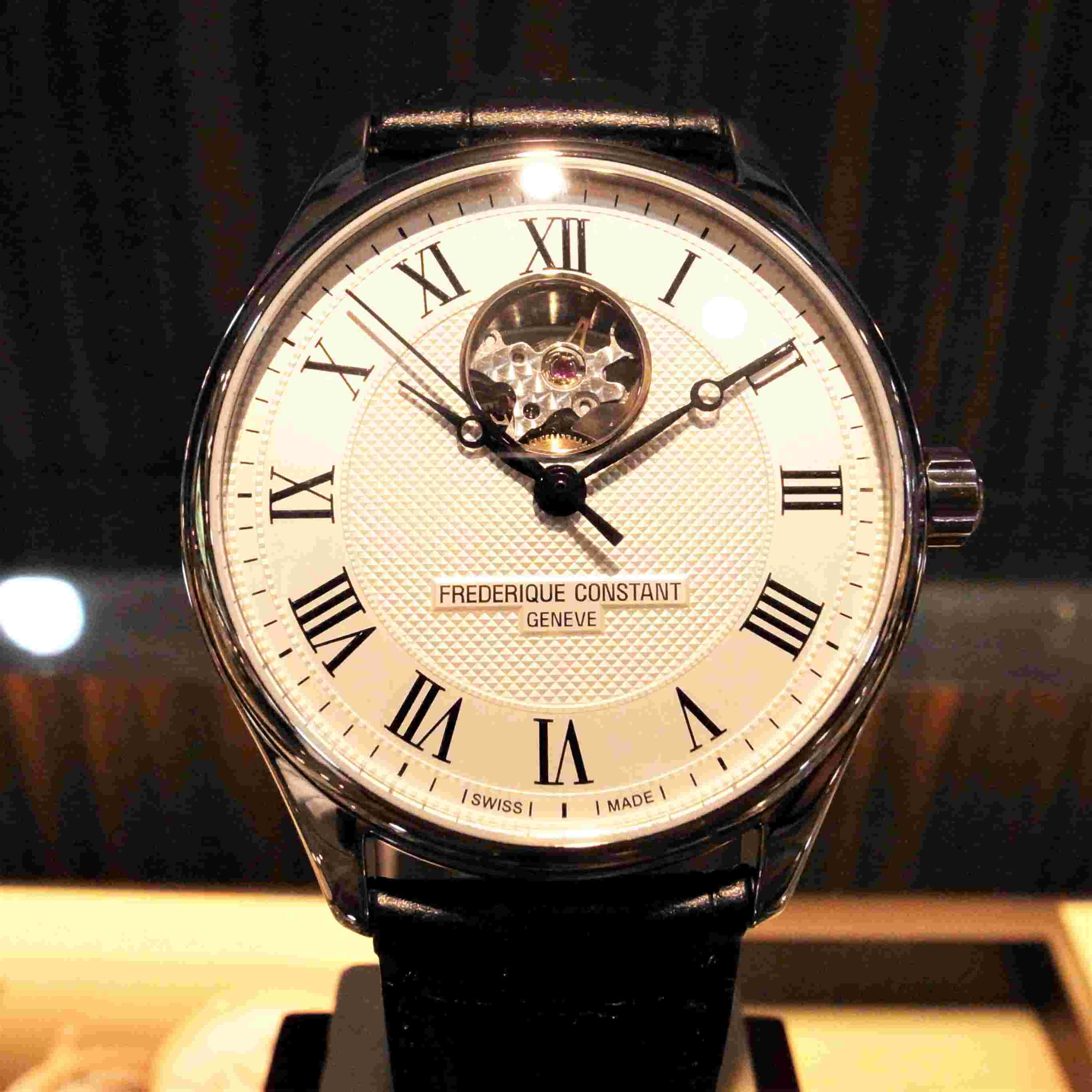 FREDERIQUE CONSTANT(フレデリック・コンスタント)
