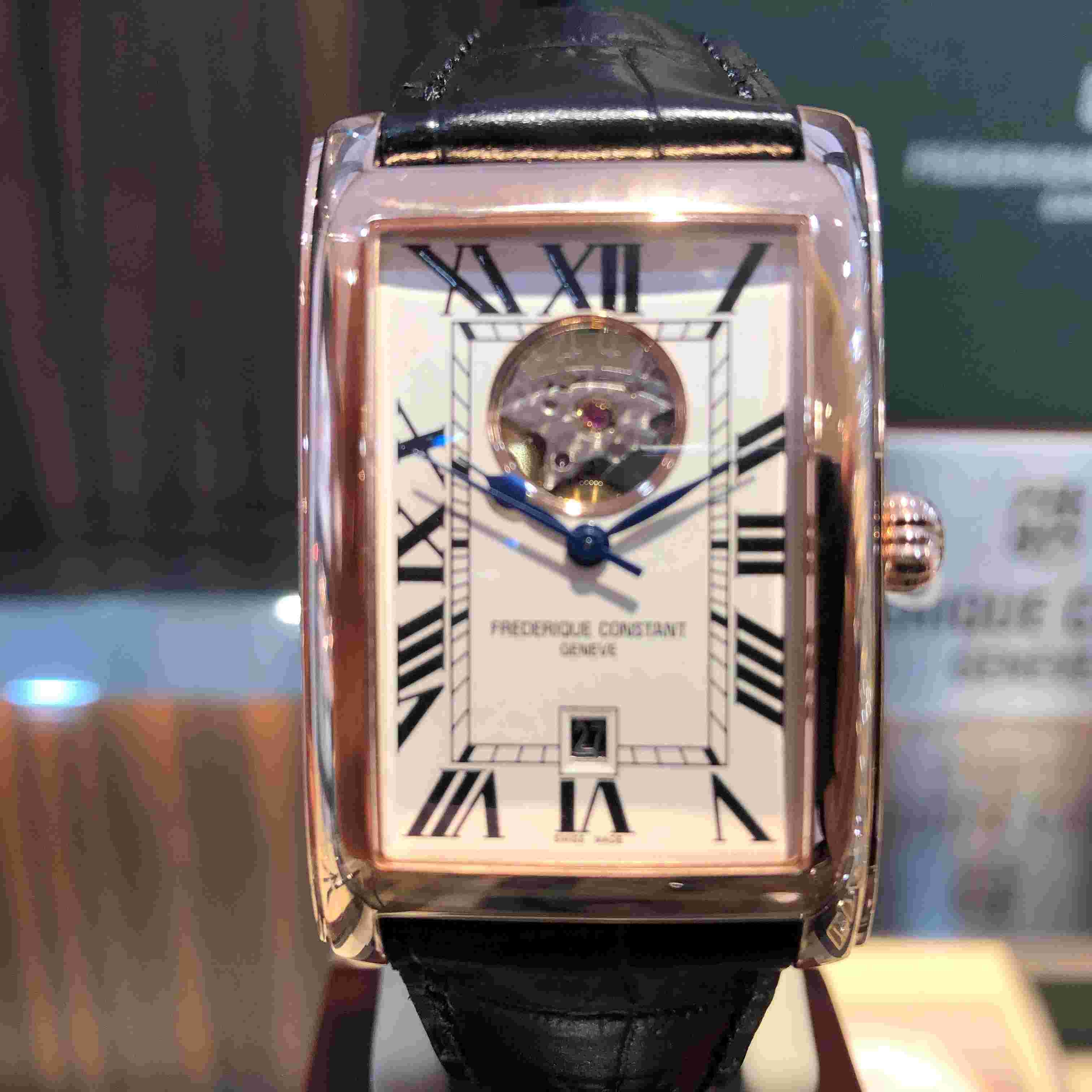 FREDERIQUE CONSTANT(フレデリック・コンスタント)
