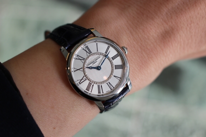 FREDERIQUE CONSTANT(フレデリック・コンスタント)
