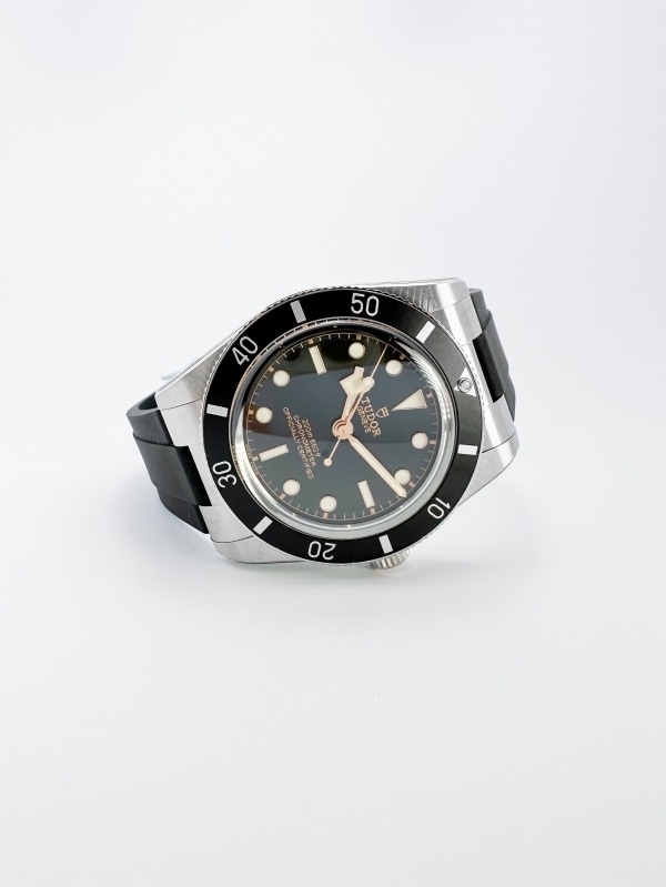 TUDOR(チューダー)
