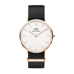 Daniel Wellington(ダニエル・ウェリントン)
