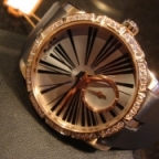 ROGER DUBUIS(ロジェ・デュブイ)
