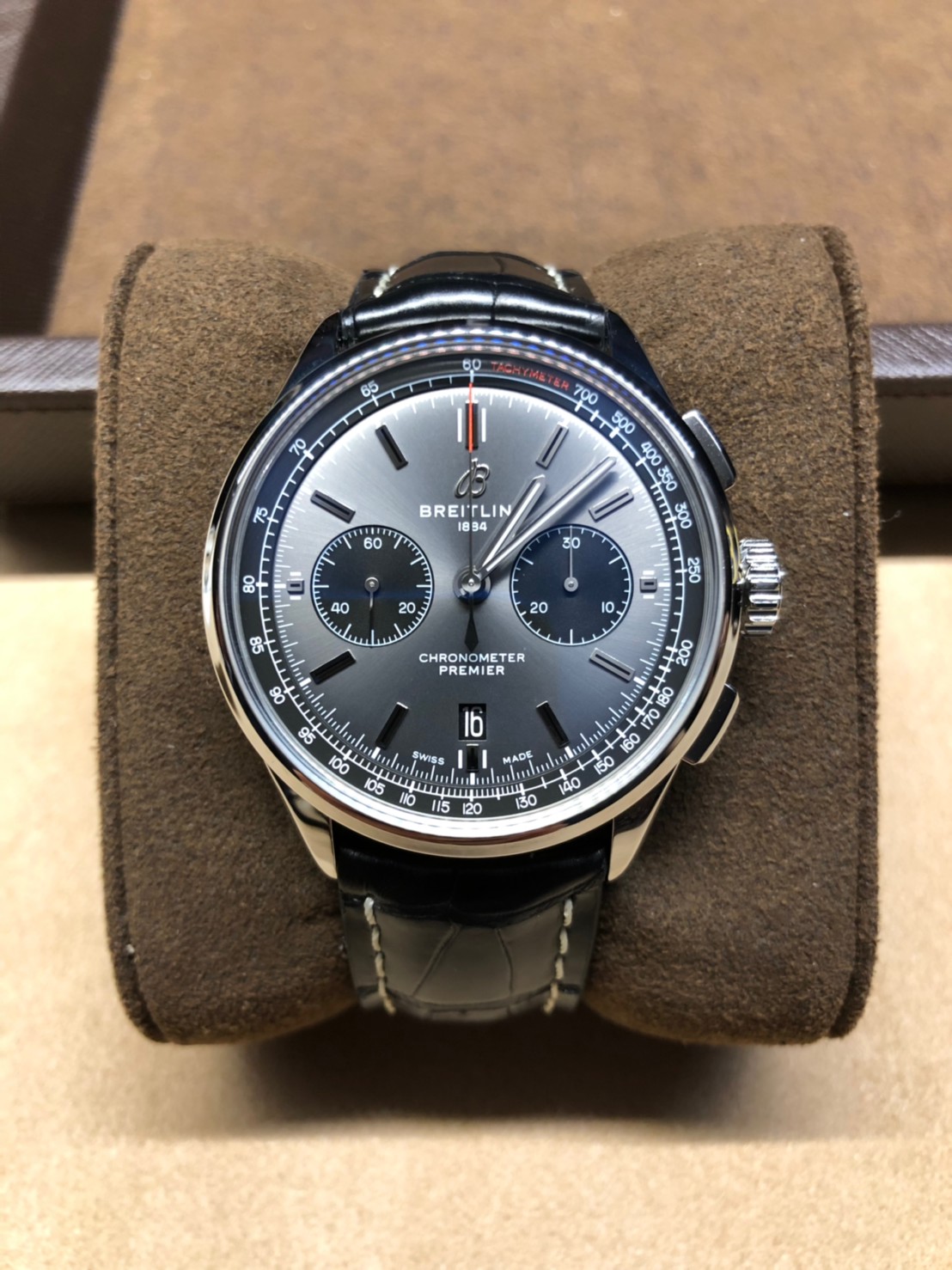 BASEL WORLD REPORT Vol.8 『 BREITLING プレミエ B01 クロノグラフ42 』