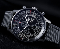 NAVITIMER1461 BLACK STEEL