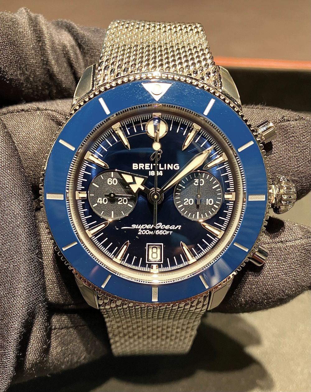  【 BREITLING ブライトリング 】 店頭在庫入荷しました！ NEWスーパーオーシャンヘリテージ B01の「かっこいいポイント」ご紹介します_AB0156161C1S1