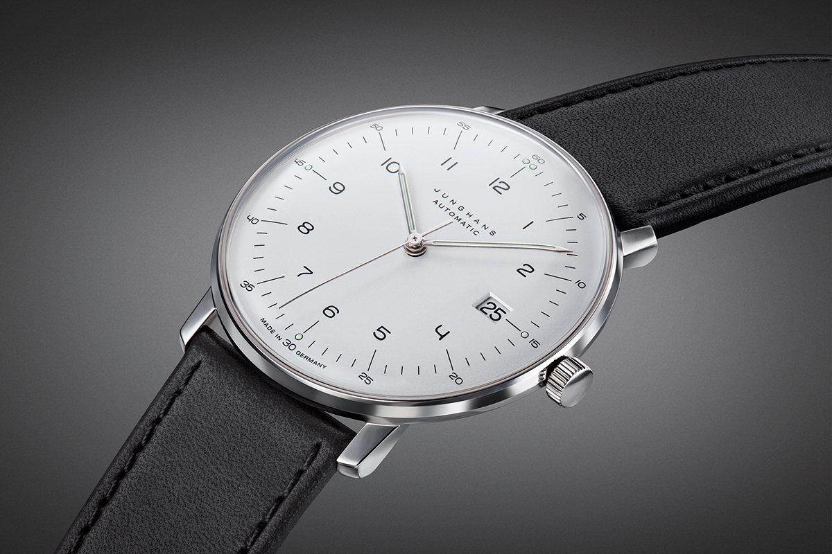 JUNGHANS max bill サファイヤガラス風防が登場！